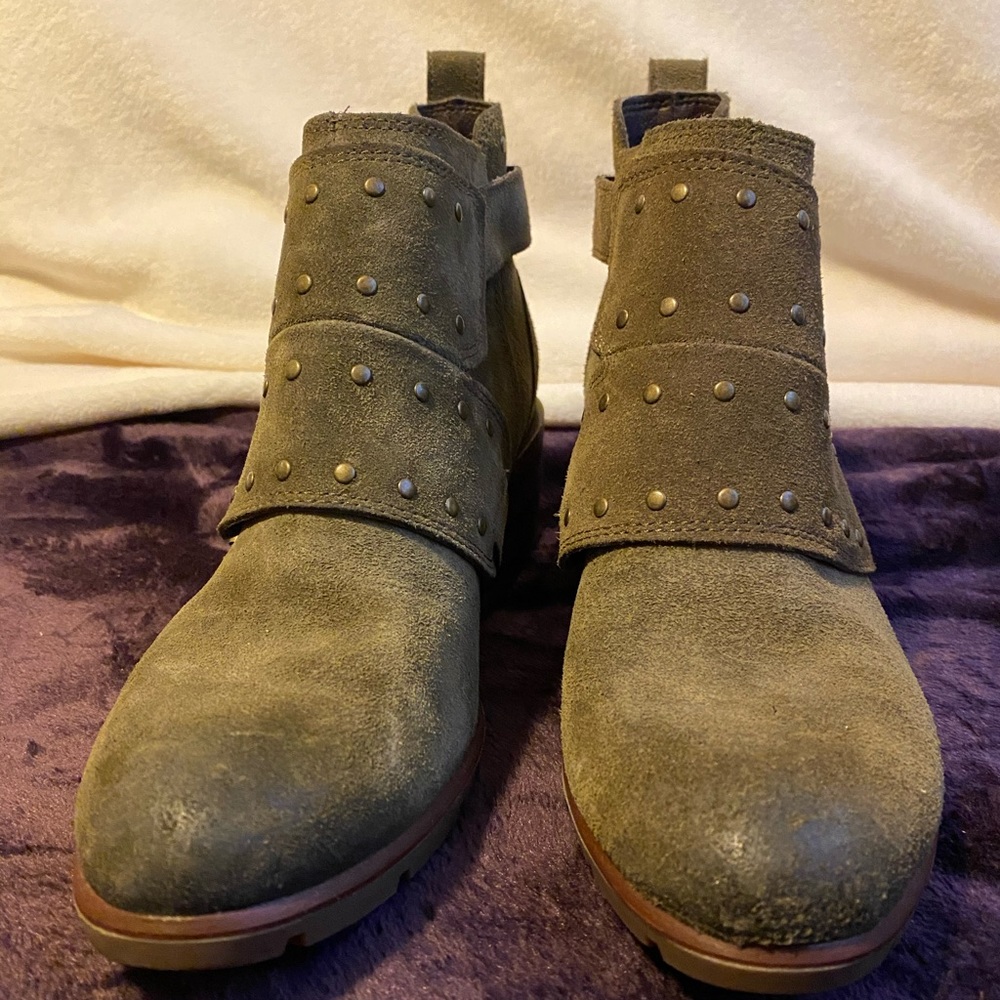 Woman’s Cat Boots